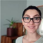 Profesora titulada en CAE con mas de 5 años de esperiencia